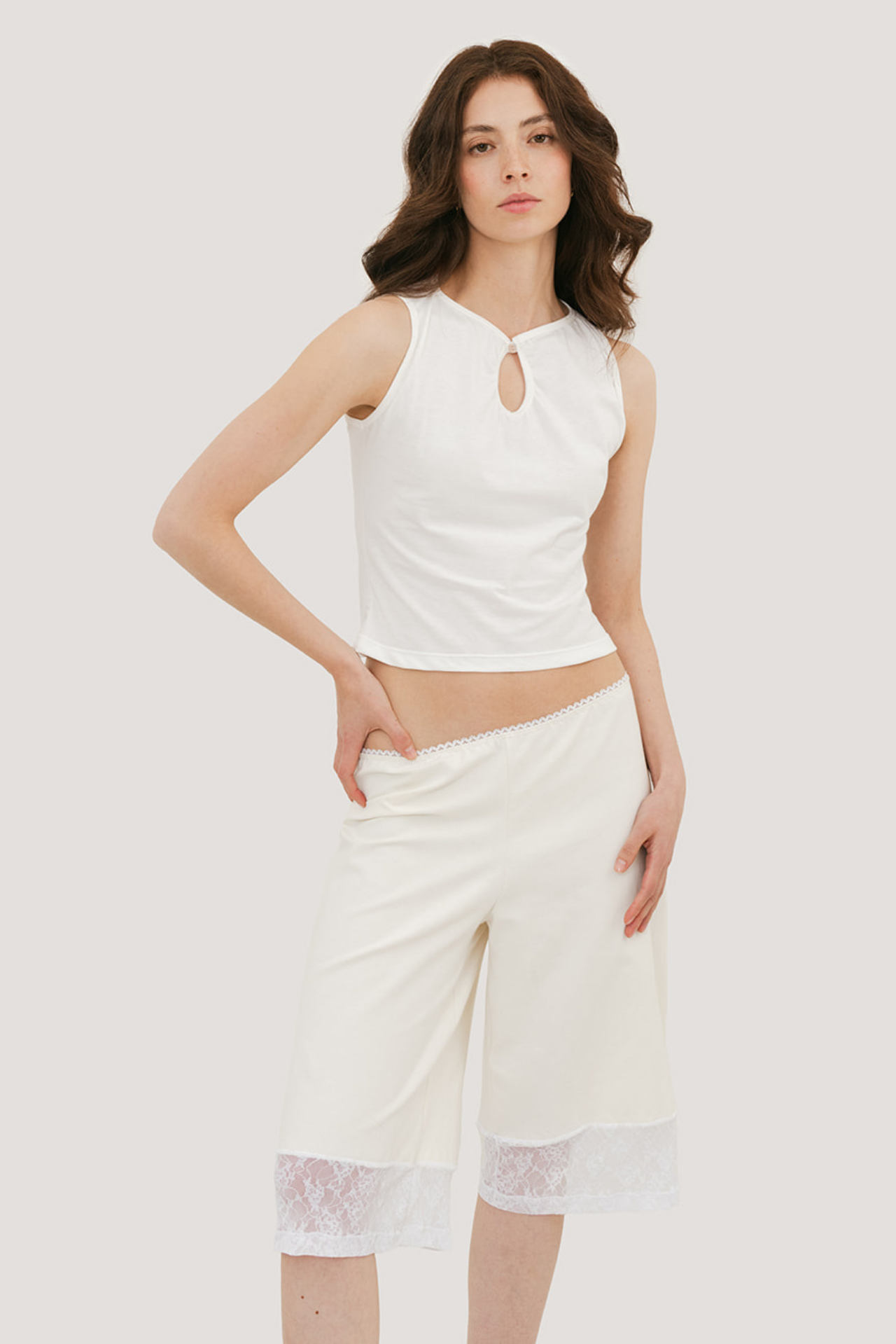m*e様 carla Biraku capri pants 0 新品未使用 Alexa Capri Pants – Mpaz Studio